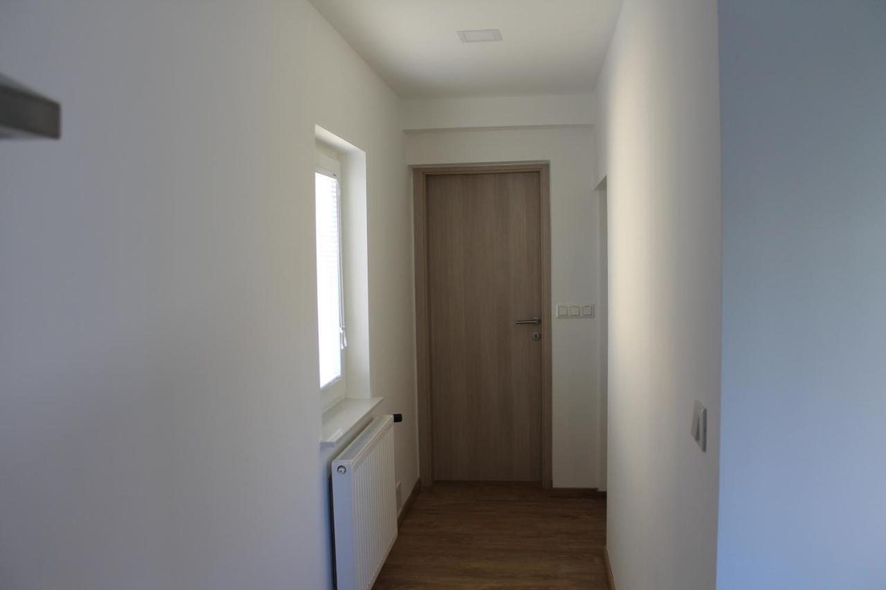 Petite * Maribor